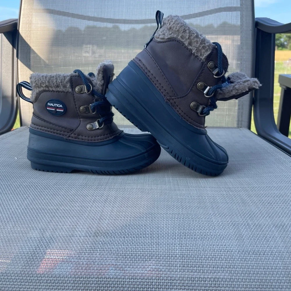 Nautica Yarmuk Toddler Size 9 Brown Faux Fur Lined Duck Boots Winter Snow Shoes